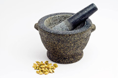 Pestle & Mortar - Kitchen knives - In & Out at Mogo